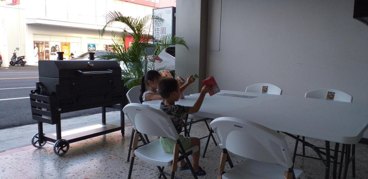 Jia Yuan Homestay Hengchun Old Town Zewnętrze zdjęcie